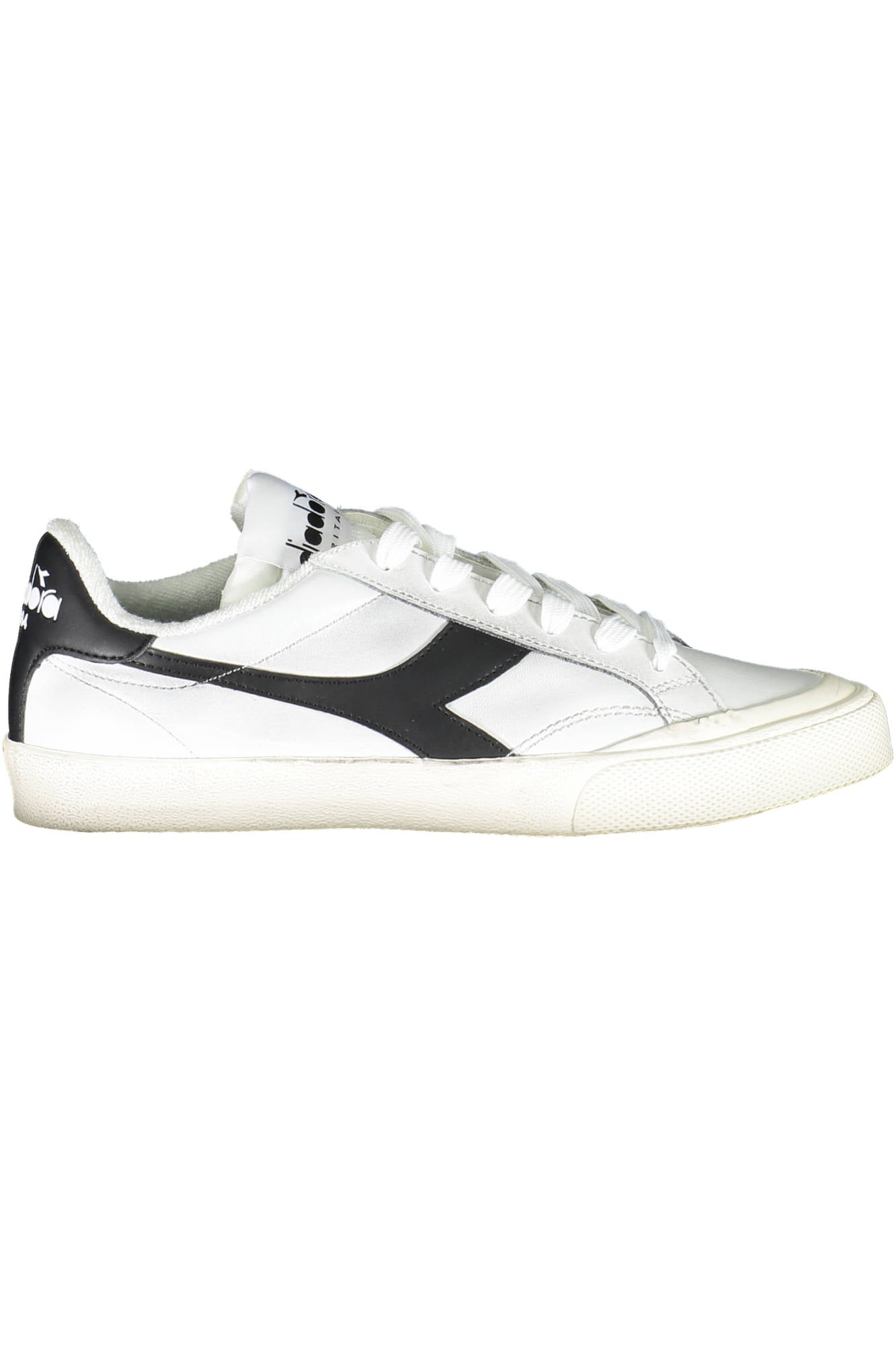 ДАМСКИ СПОРТНИ ОБУВКИ БЕЛИ DIADORA