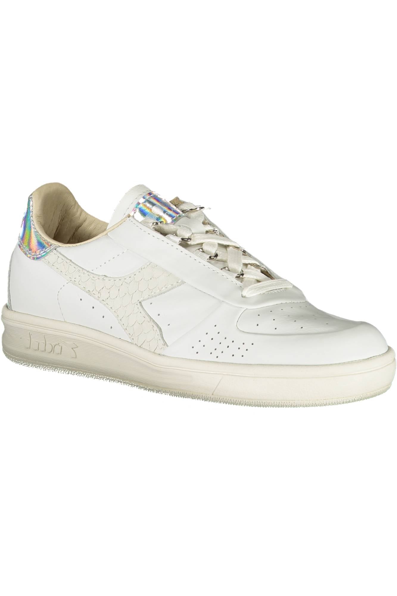 ДАМСКИ СПОРТНИ ОБУВКИ БЕЛИ DIADORA