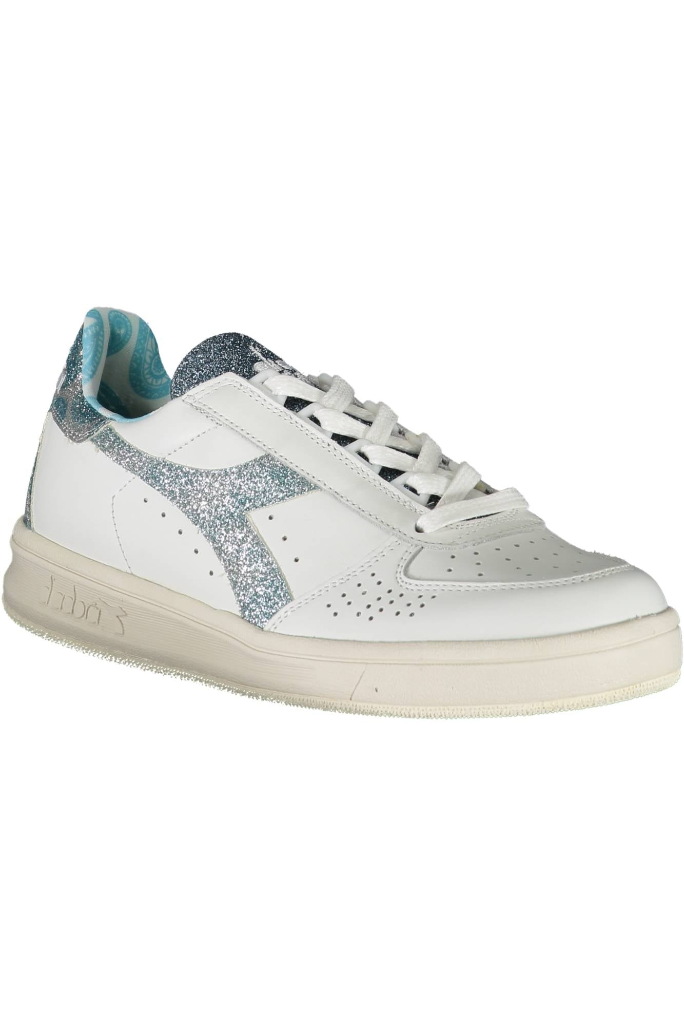 ДАМСКИ СПОРТНИ ОБУВКИ БЕЛИ DIADORA