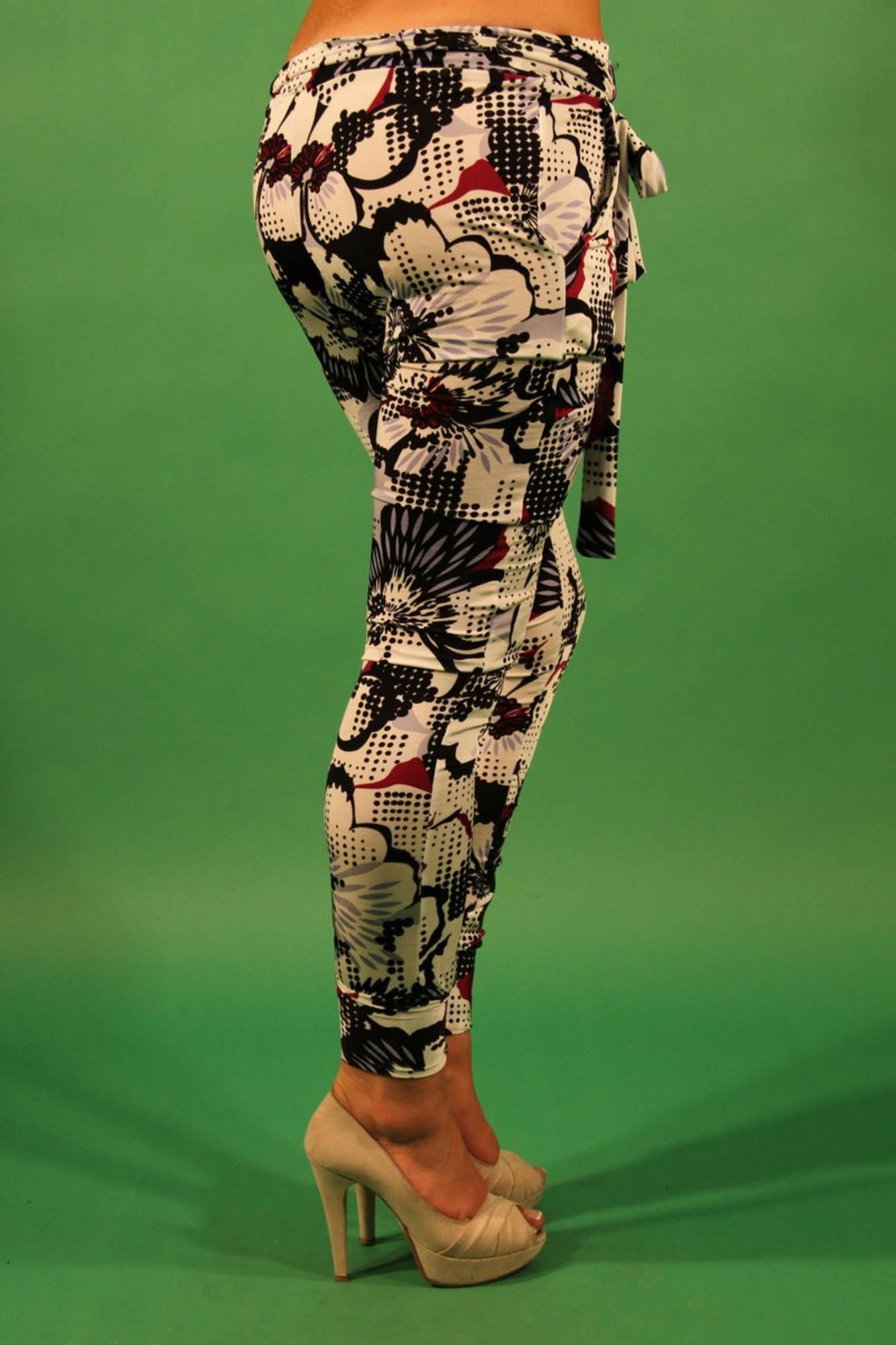 GAUDÌ ДАМСКИ МНОГОЦВЕТНИ ПАТАЛОНИ